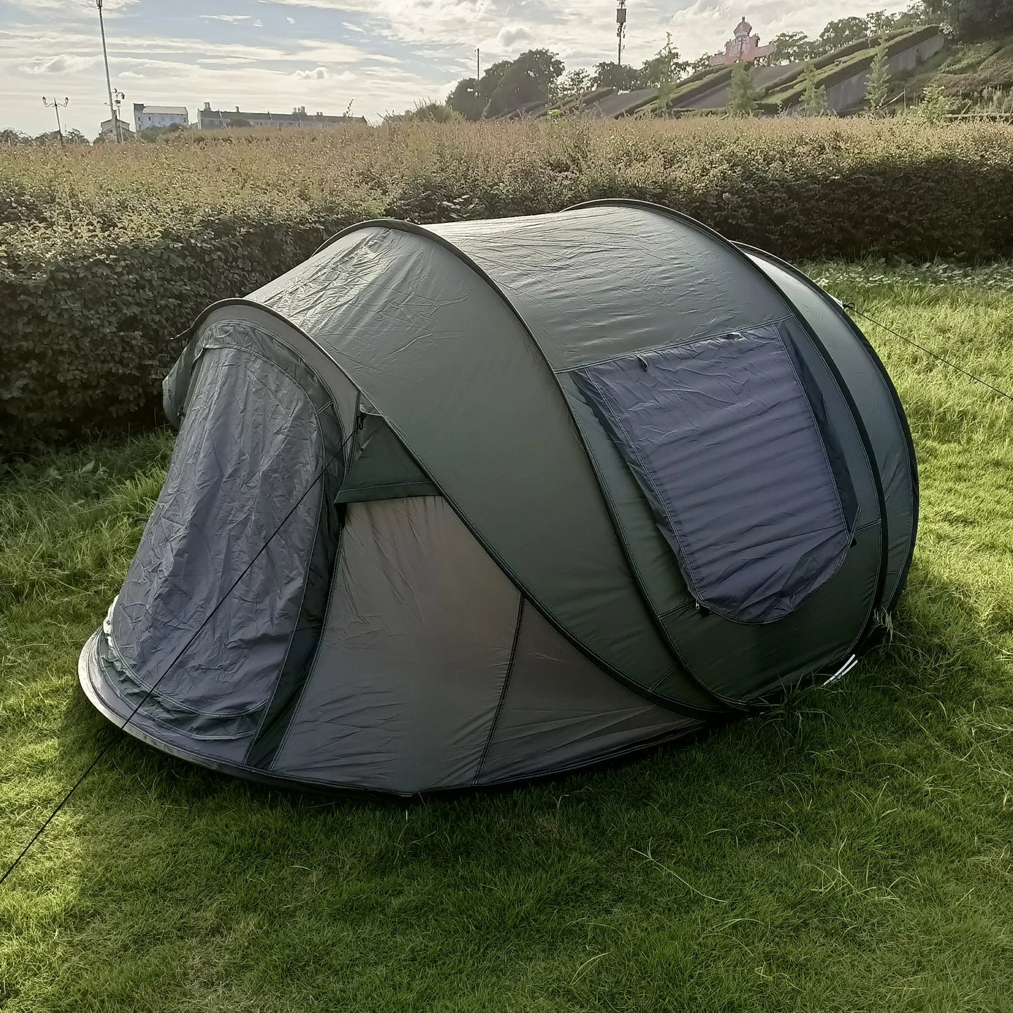 Quick Simple Waterproof Tent